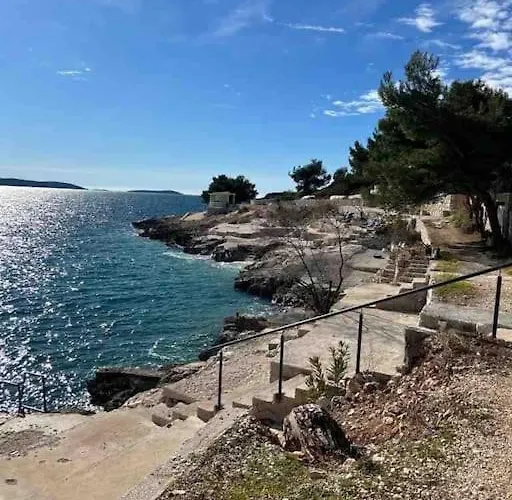 Ciovo Near The Sea In Okrug * Trogir