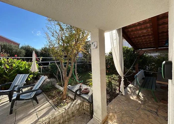 Ciovo Near The Sea In Okrug Trogir